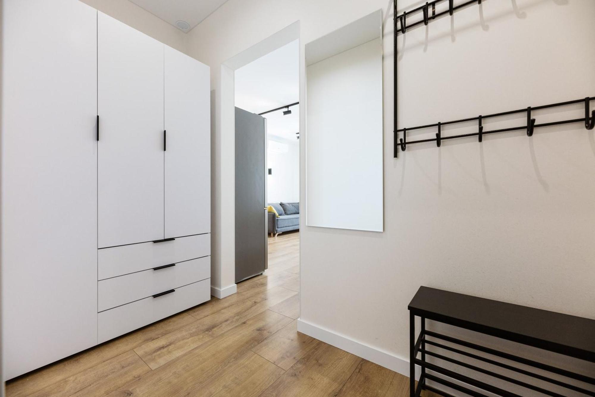 Apartmán Квартири Люкс Метро Чернігівська Kyjev Exteriér fotografie