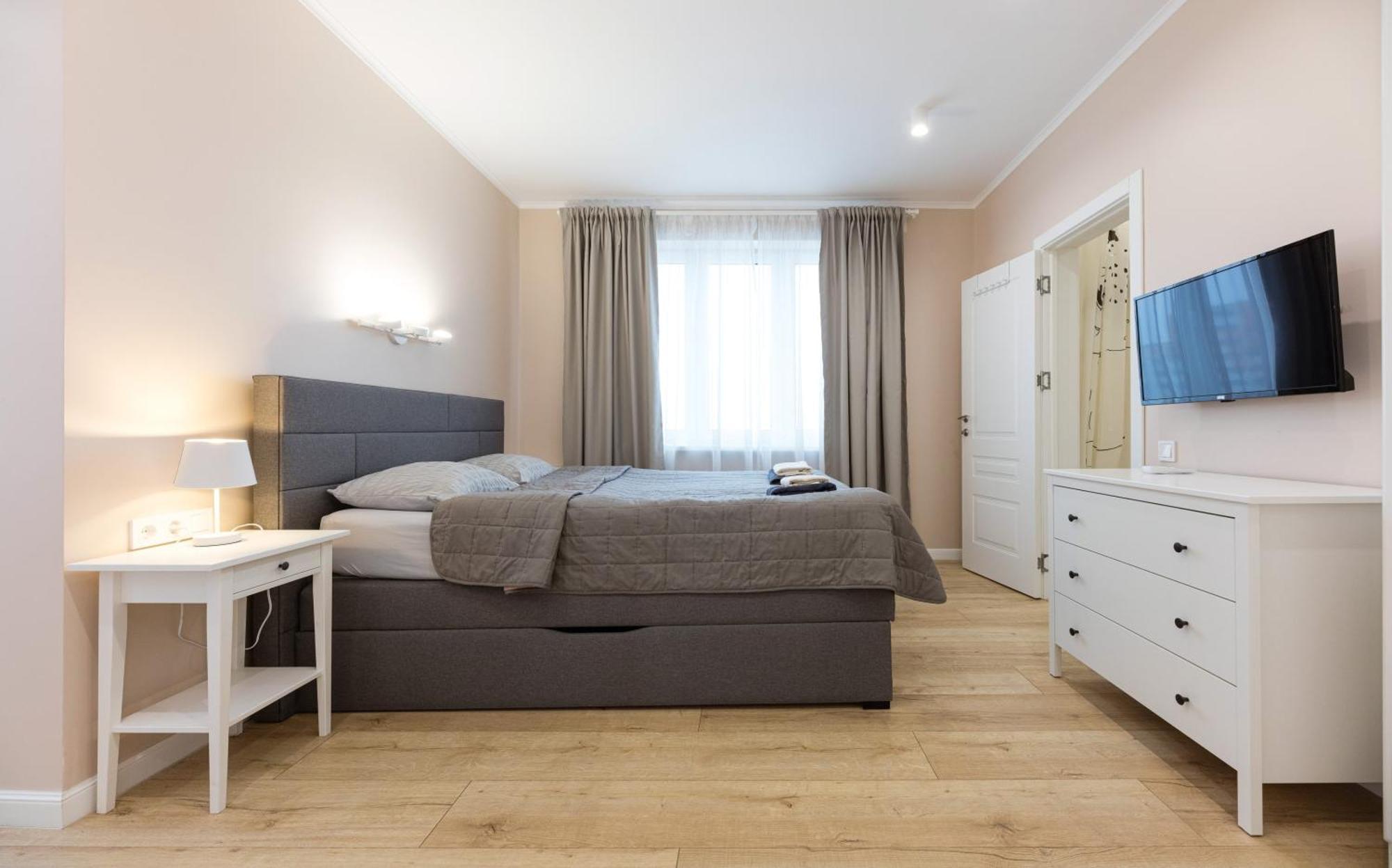 Apartmán Квартири Люкс Метро Чернігівська Kyjev Exteriér fotografie