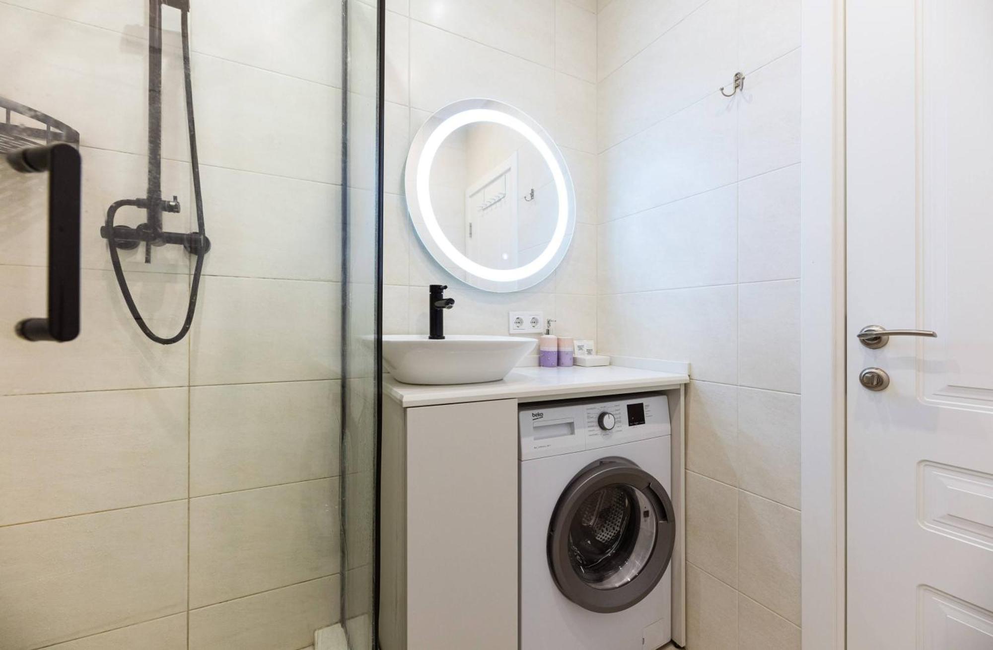 Apartmán Квартири Люкс Метро Чернігівська Kyjev Exteriér fotografie